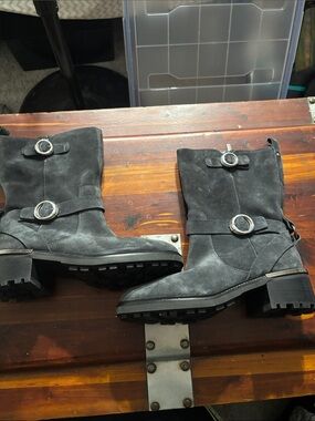 Women's Gray Suede Buckle moto boots